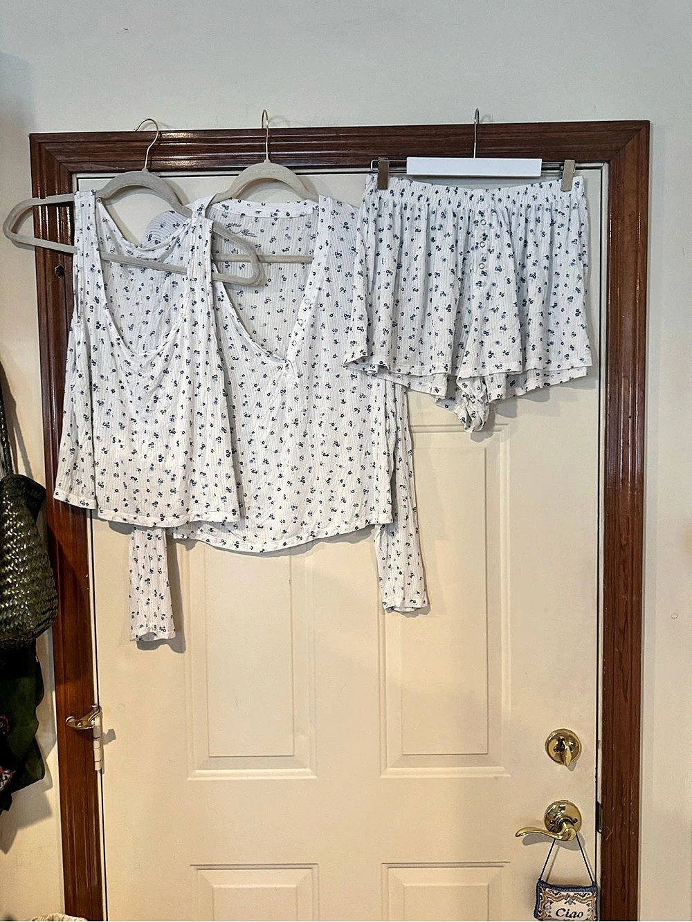 Aerie Waffle Knit Floral Lounge Set Blouse & Shorts White & Blue XL, shorts L